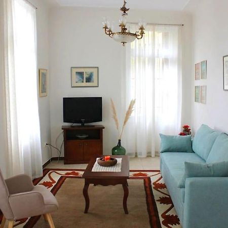 Calliope'S Neoclassical Home In The Heart Of Plaka Ateny Zewnętrze zdjęcie